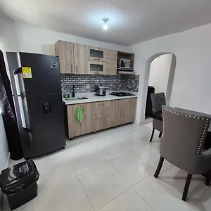 Apartamento Bonito Y Elegante, Medellín